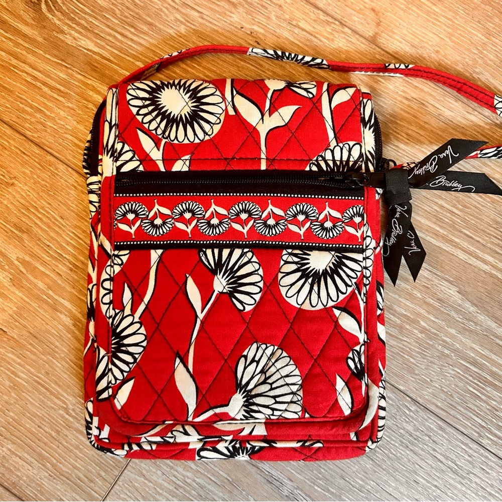Vera Bradley Deco Daisy Mini Hipster Purse Red Crossbody Bag